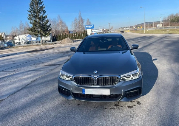 BMW Seria 5 cena 149900 przebieg: 119000, rok produkcji 2017 z Kielce małe 667